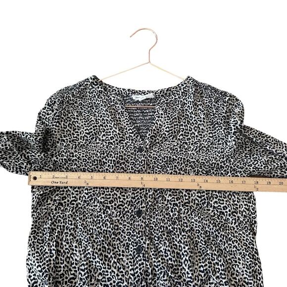 Beachlunchlounge leopard long sleeved blouse size small flowly hi low - Picture 6 of 6
